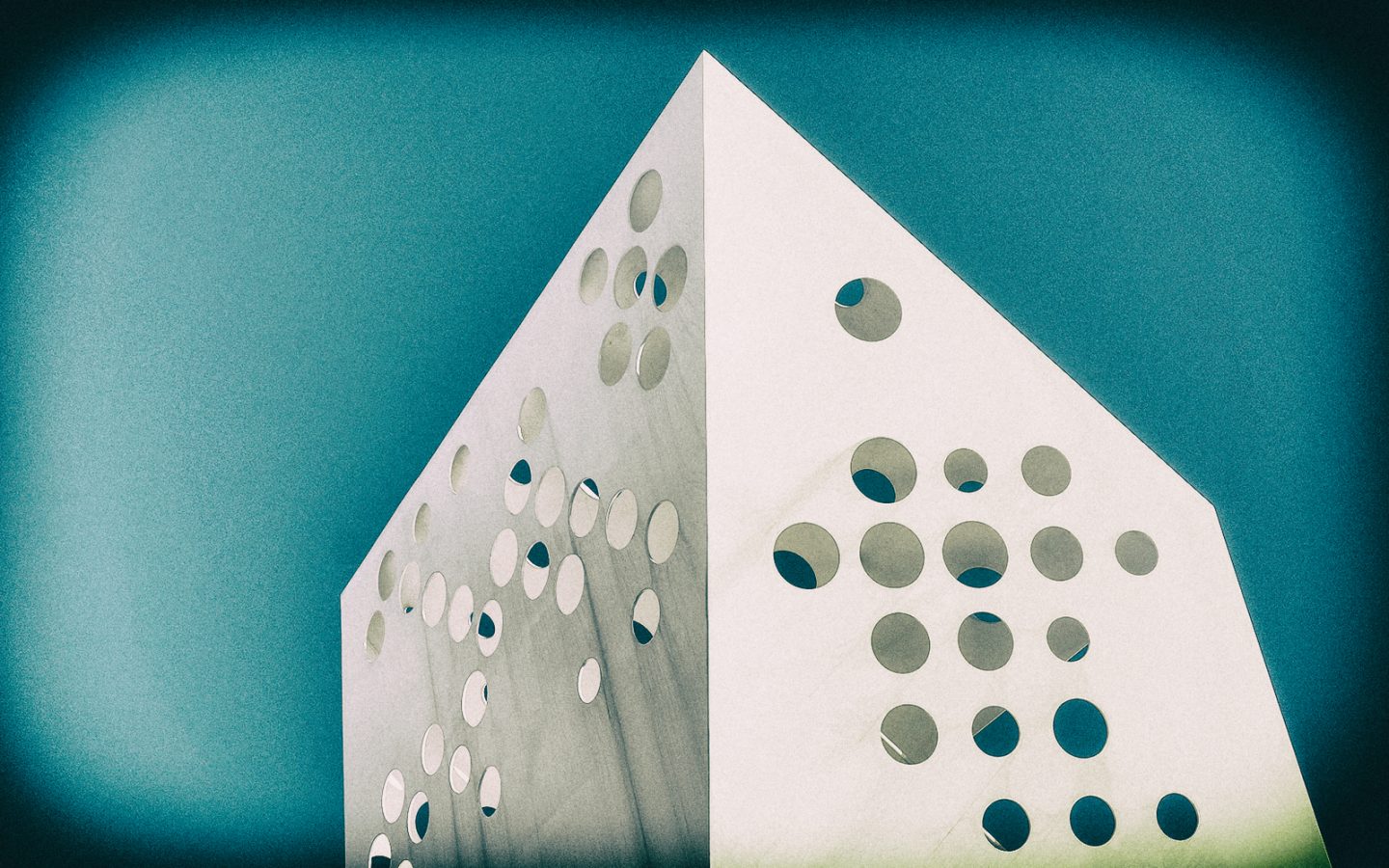 Harmonium Pharma: Innovazione e Healthcare