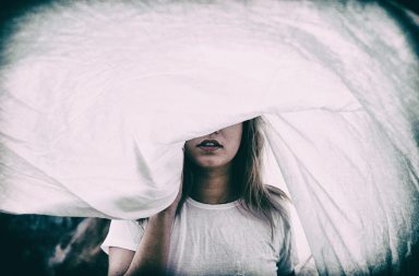 È il pregiudizio che danneggia le donne (e la loro salute)